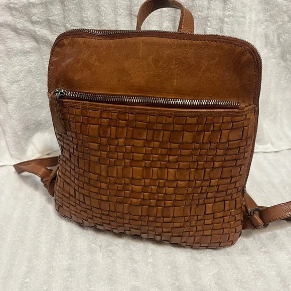 Elegant Tan Leather Woven Backpack - Picture 1 of 3